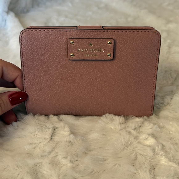 kate spade Handbags - Kate Spade Mauve Leather Wallet